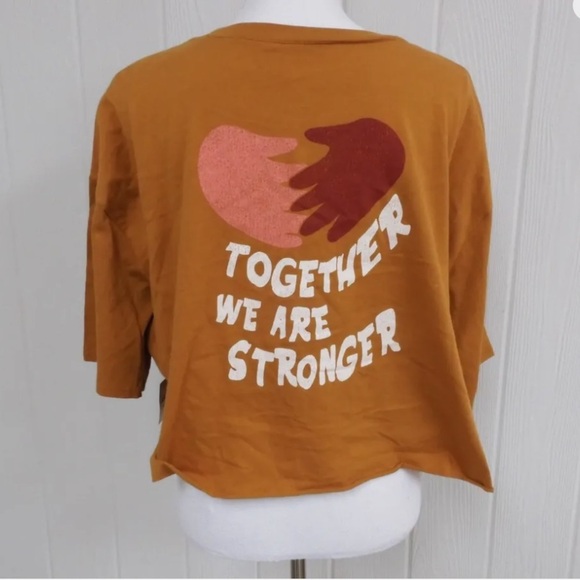 NWT! Arizona Sz XL Bronze Orange Cropped T-Shirt Stronger Together‎ Short Sleeve - Picture 5 of 5